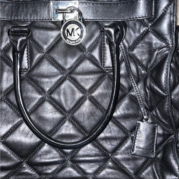 Michael Kors Large Hamilton Quilted Tote - Picture 4 of 10
